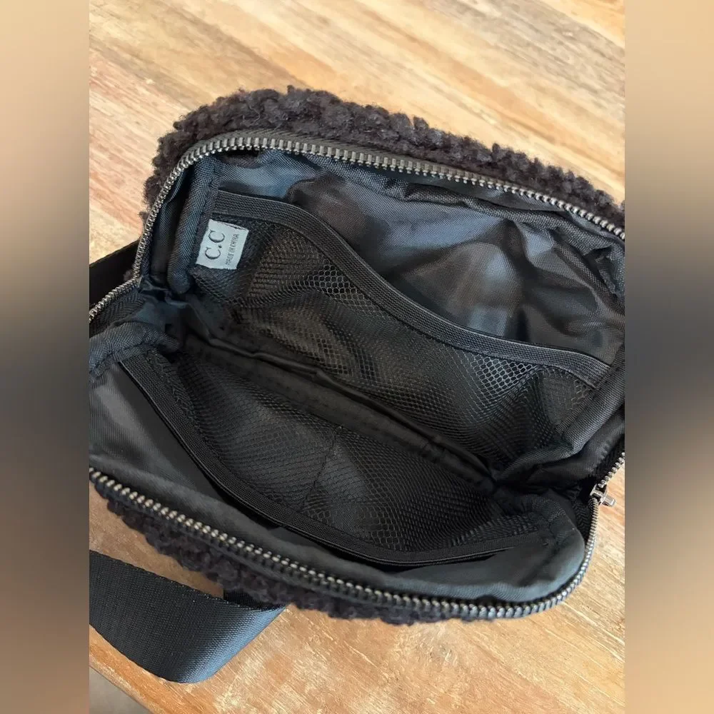 C.C Sherpa Fanny Pack Black Crossbody Bag Zipper Pocket and Adjustable Strap NWT